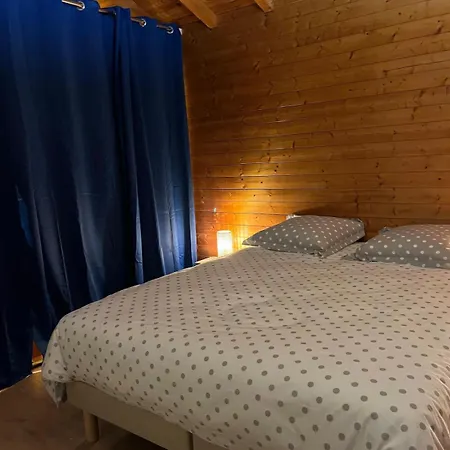 Chalet, Vue Sur La Vallee, Domaine Skiable Grand Massif Chalet